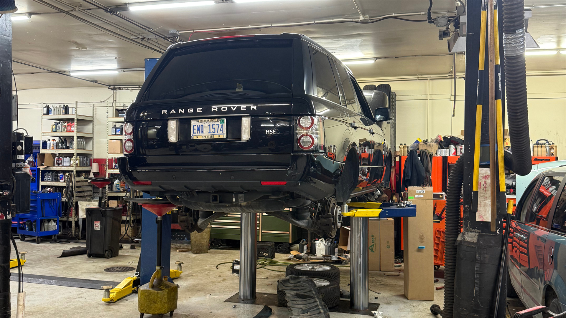 Range Rover Service in Rochester, MI – Reliable Care for Your Luxury SUV